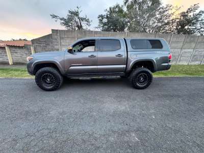 Toyota Tacoma - Image 1