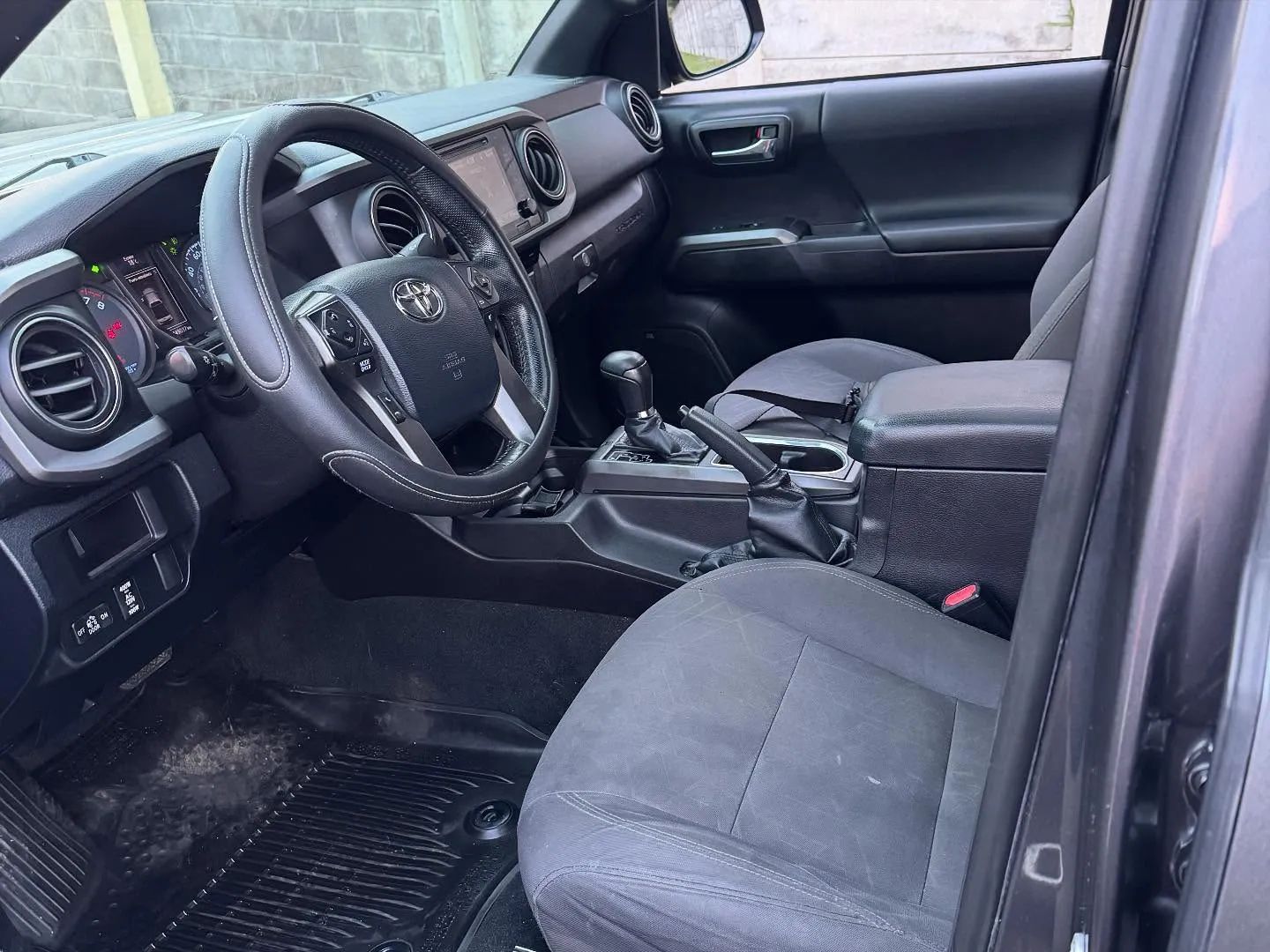 Toyota Tacoma - Image 8