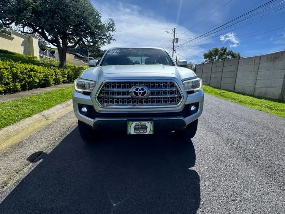 Toyota Tacoma - Image 2