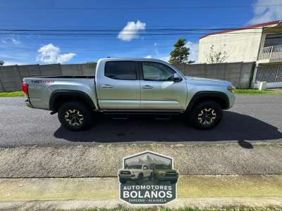 Toyota Tacoma - Image 3