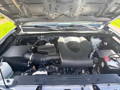 Toyota Tacoma - Image 6