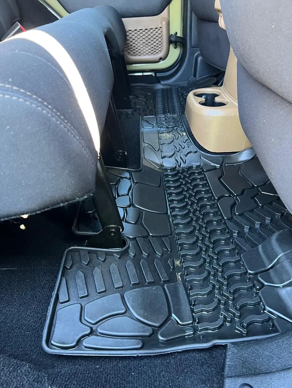 Jeep Wrangler Rubicon - Image 9