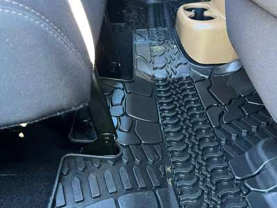 Jeep Wrangler Rubicon - Image 9