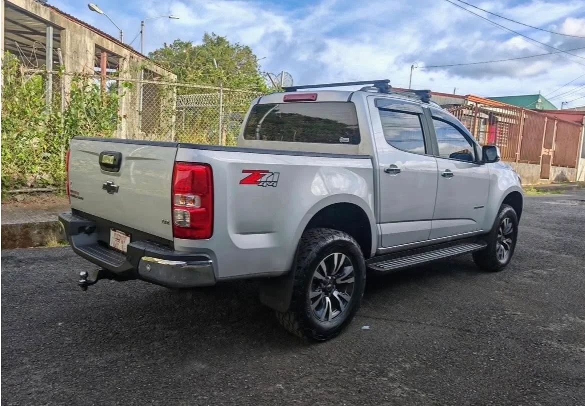 Chevrolet Colorado LTZ - Image 2