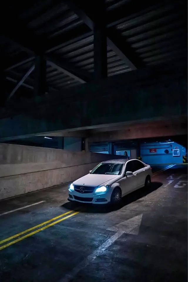 Mercedes-Benz C180 - Image 2