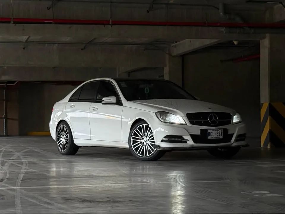 Mercedes-Benz C180 - Image 1