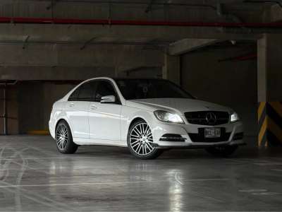 Mercedes-Benz C180 - Image 1