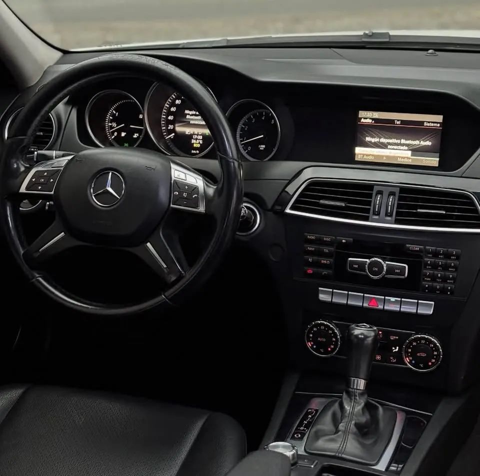 Mercedes-Benz C180 - Image 5