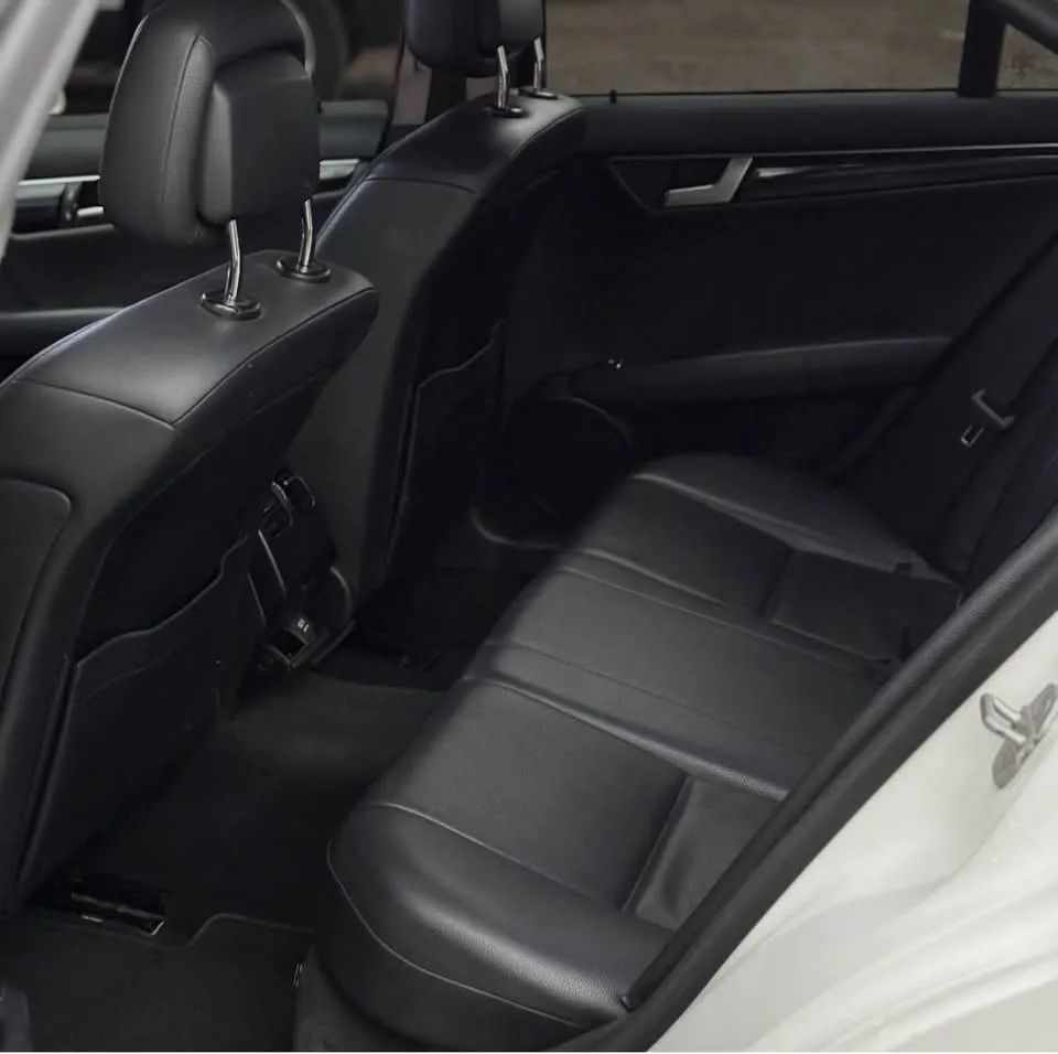 Mercedes-Benz C180 - Image 7
