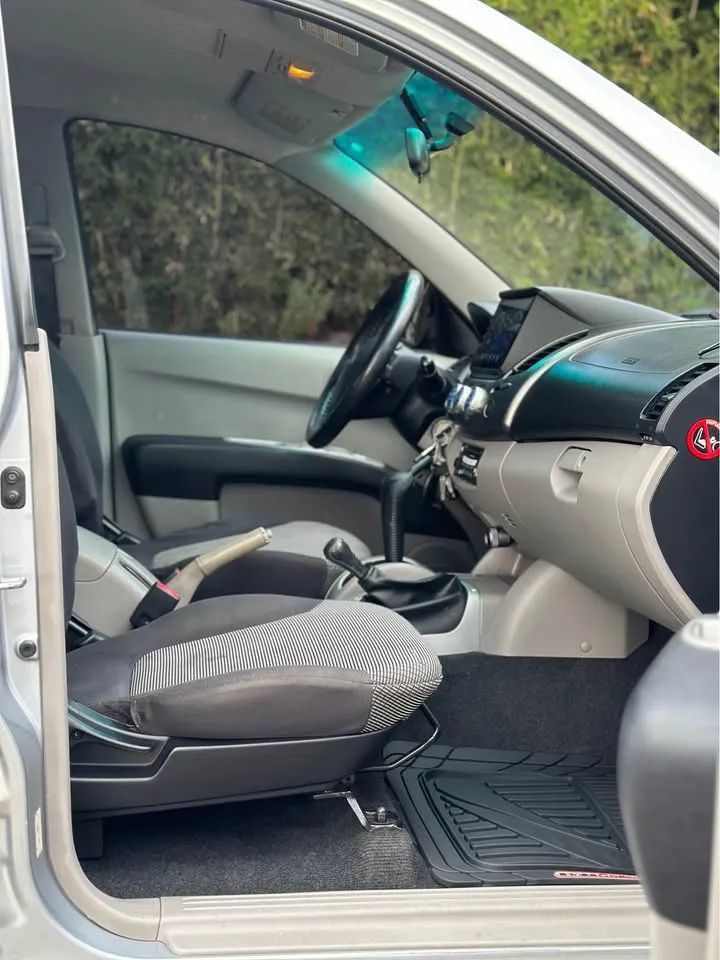 Mitsubishi L200 - Image 4