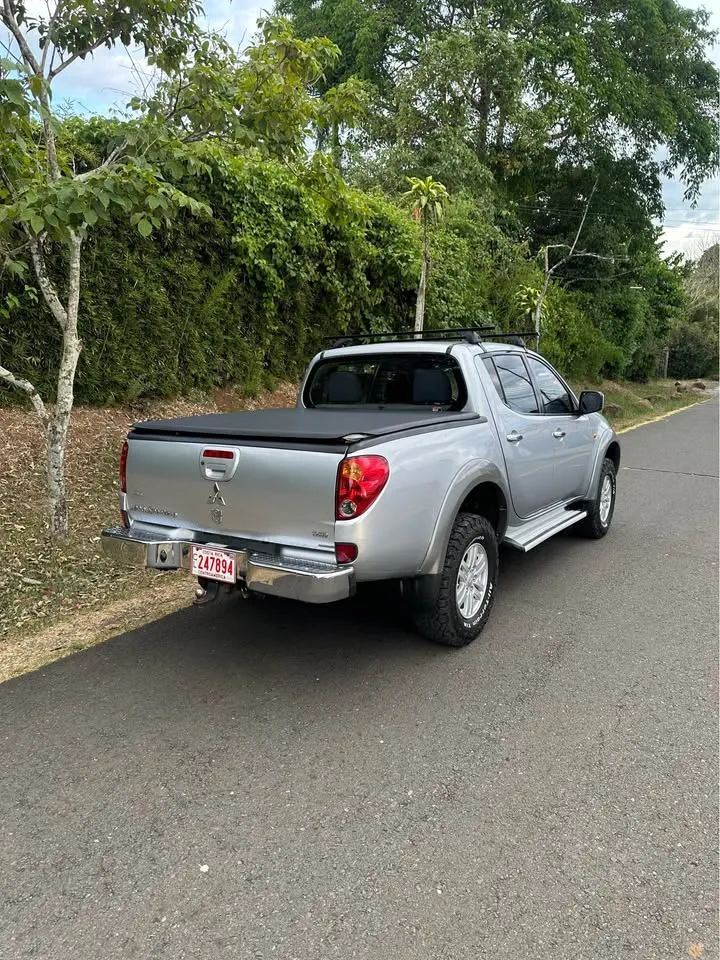 Mitsubishi L200 - Image 8