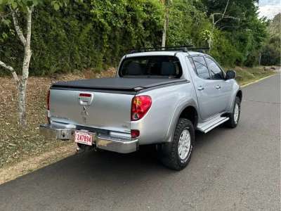 Mitsubishi L200 - Image 8