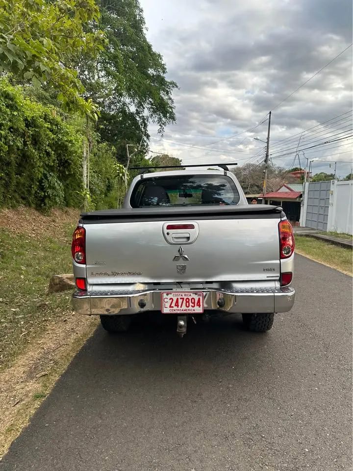 Mitsubishi L200 - Image 9