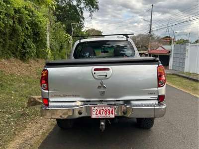 Mitsubishi L200 - Image 9