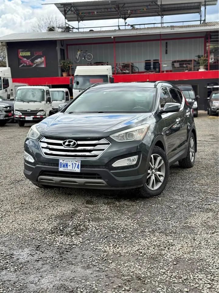 Hyundai Santa Fe - Image 1
