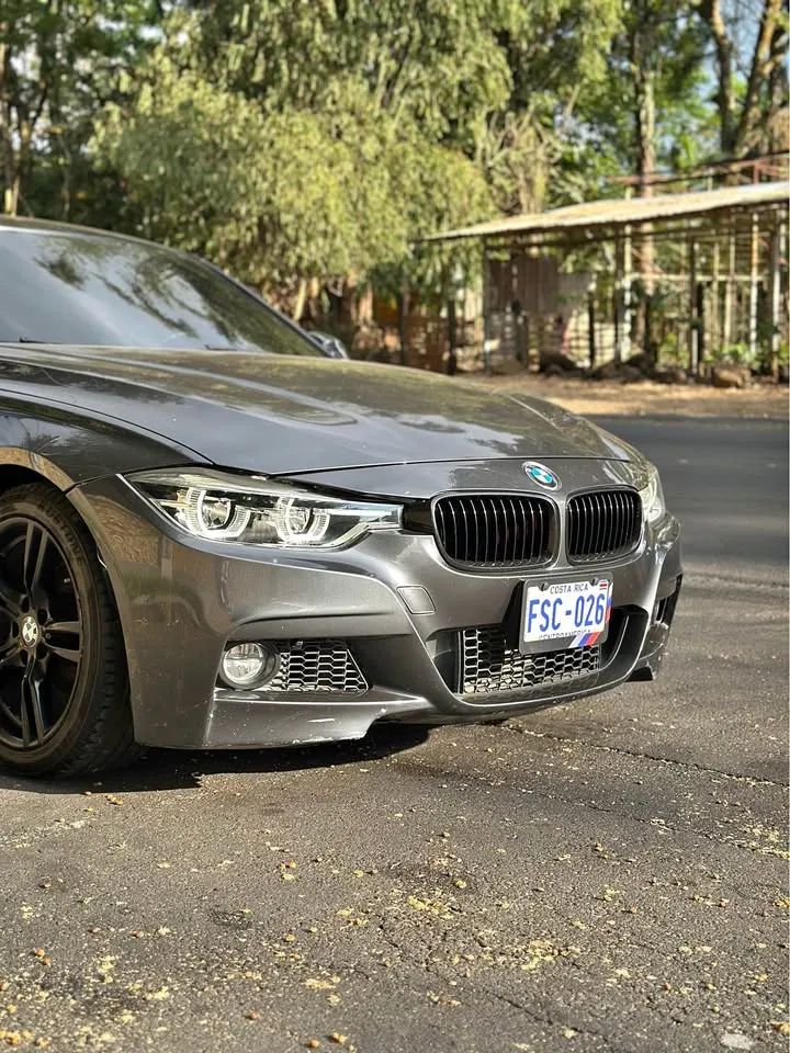 BMW 318i - Image 1
