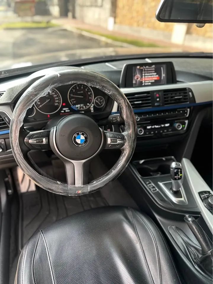 BMW 318i - Image 4