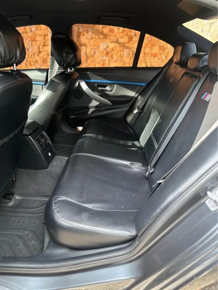 BMW 318i - Image 6