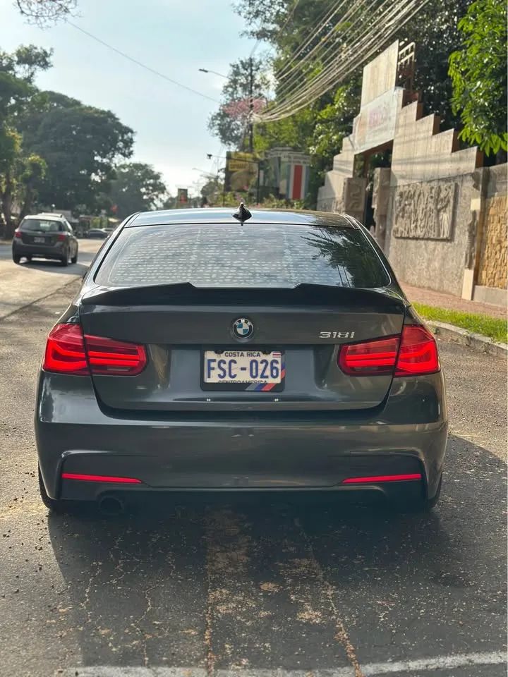 BMW 318i - Image 7