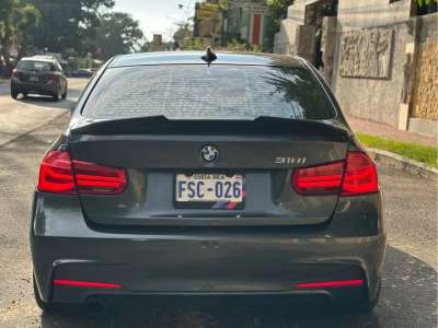 BMW 318i - Image 7