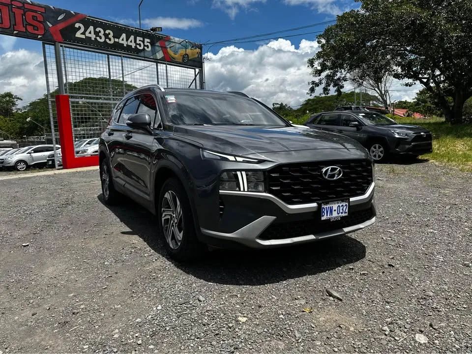 Hyundai Santa Fe - Image 1