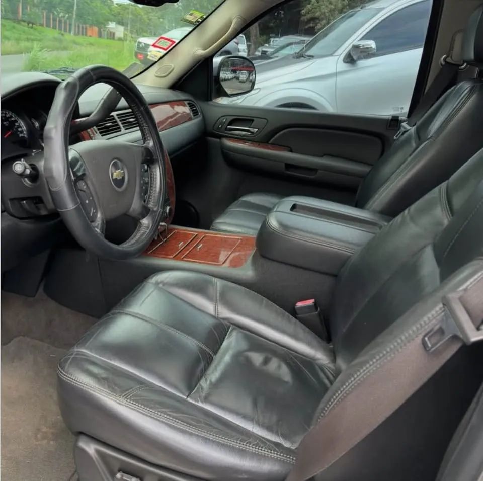 Chevrolet Tahoe LTZ - Image 2
