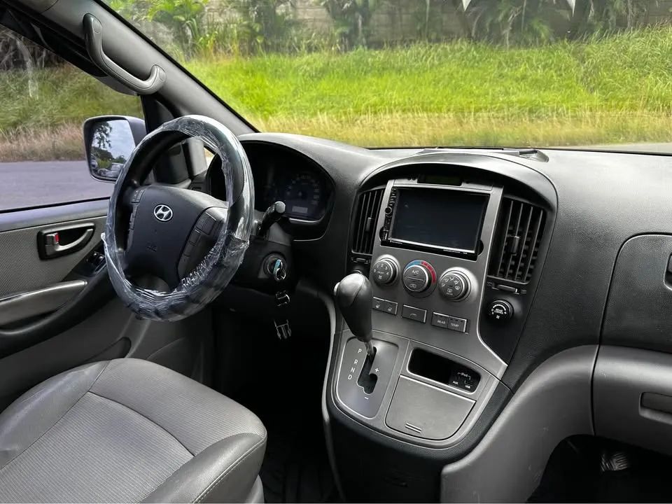 Hyundai H1 - Image 2