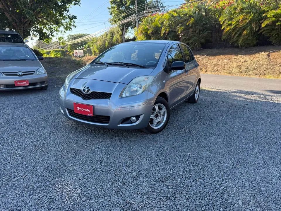 Toyota Yaris Hatchback - Image 5