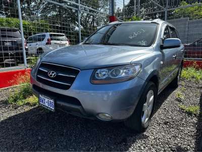 Hyundai Santa Fe - Image 1