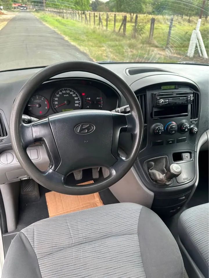 Hyundai H1 - Image 4