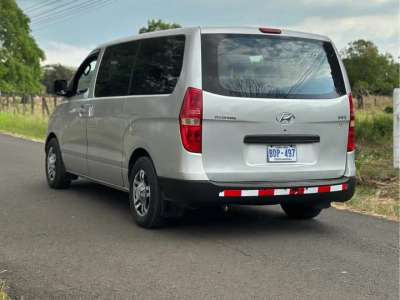 Hyundai H1 - Image 8