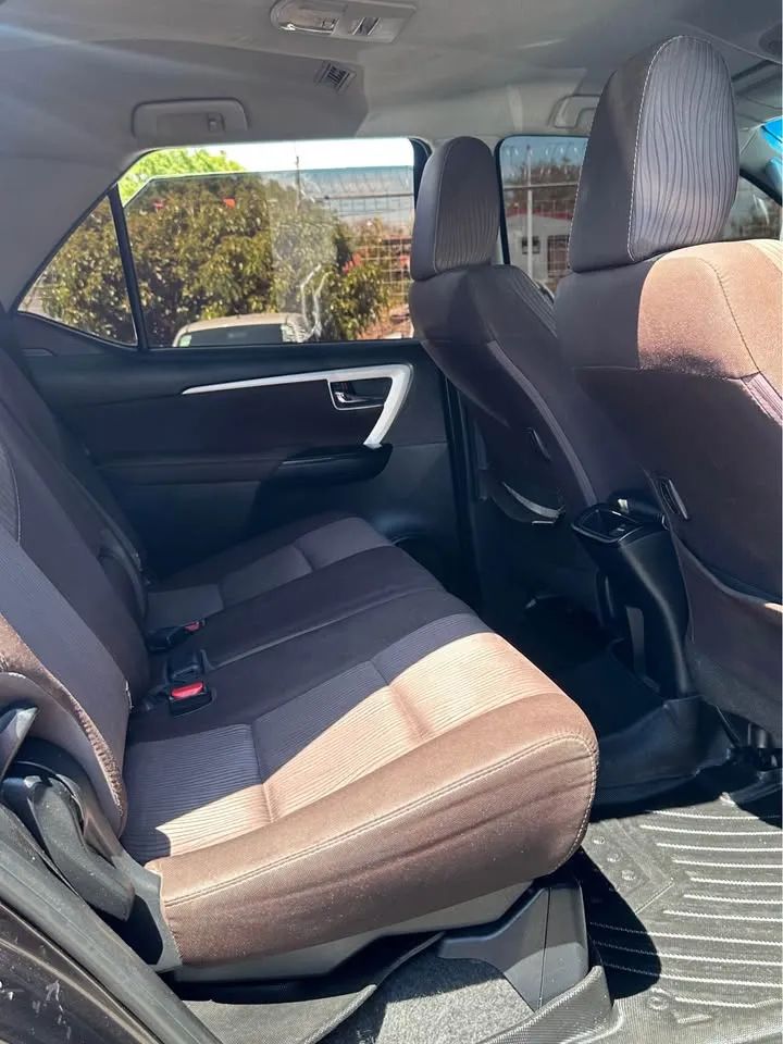Toyota Fortuner - Image 4