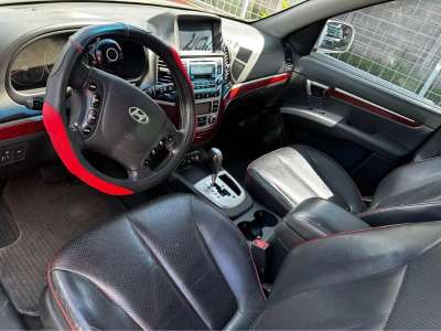 Hyundai Santa Fe - Image 2