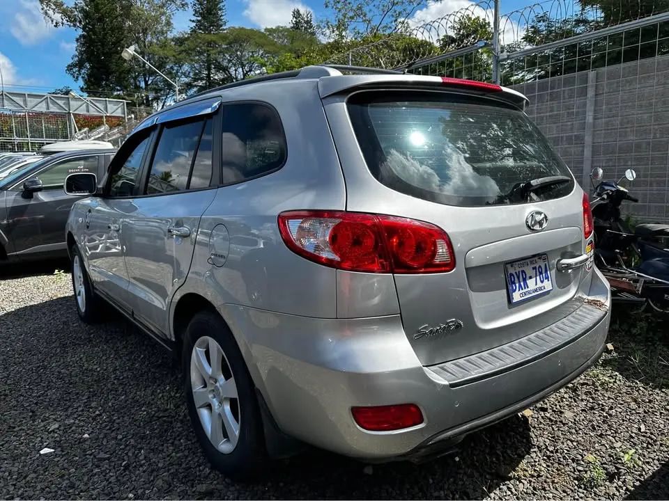 Hyundai Santa Fe - Image 4