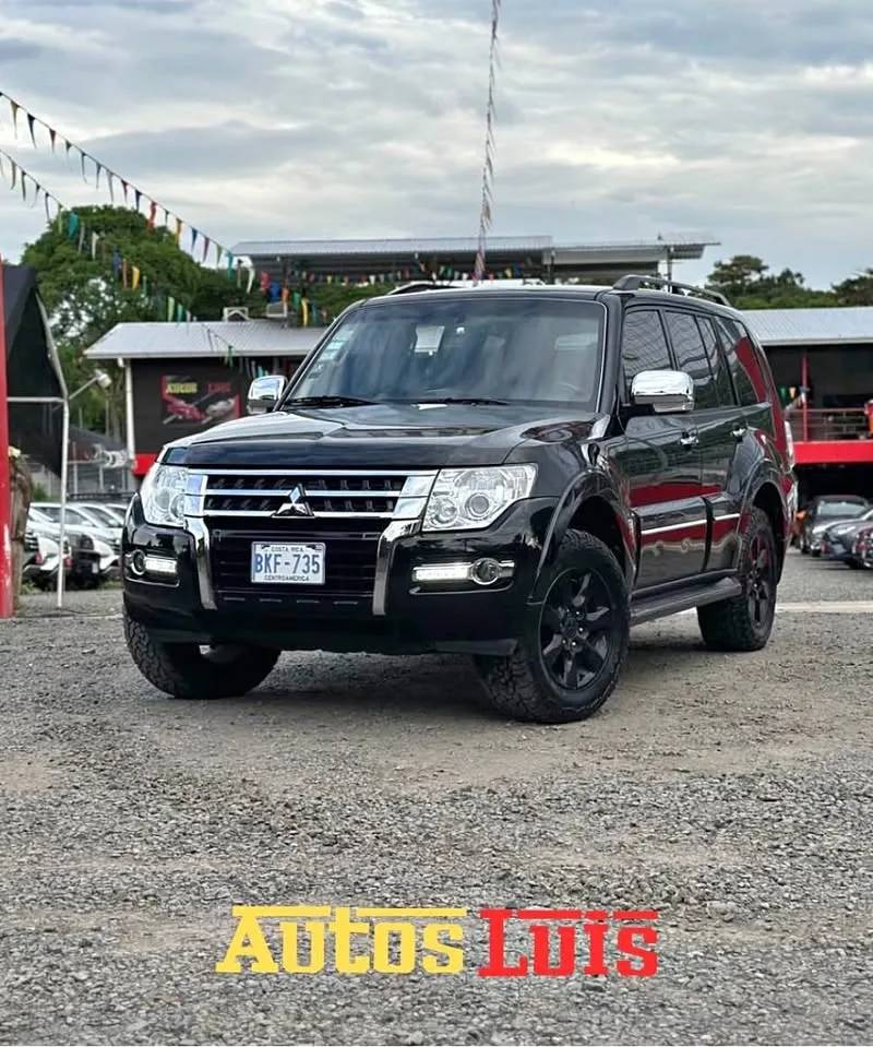 2016 Mitsubishi Montero GLS