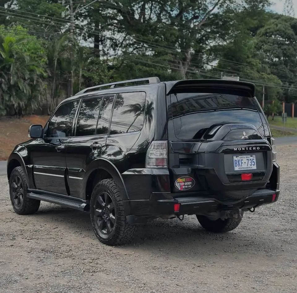 Mitsubishi Montero GLS - Image 6