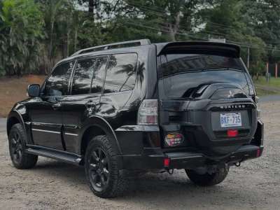 Mitsubishi Montero GLS - Image 6