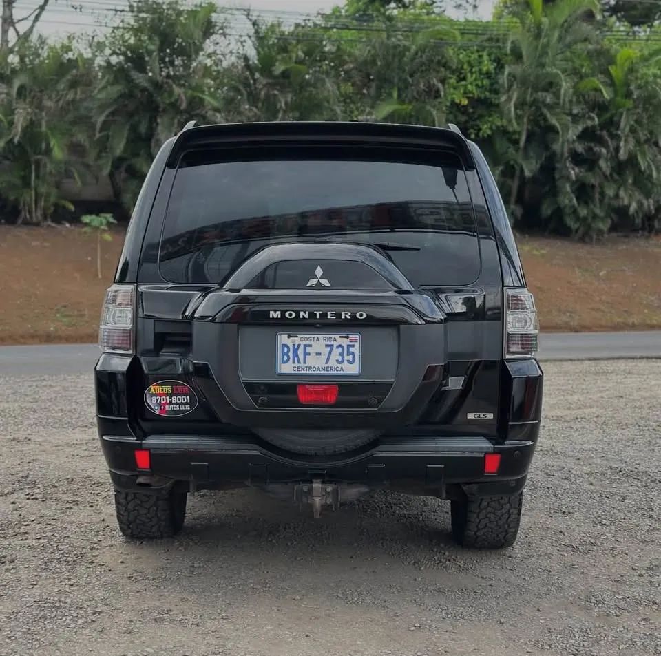 Mitsubishi Montero GLS - Image 8