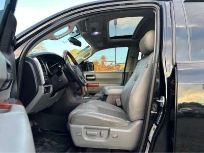 Toyota Sequoia - Image 5