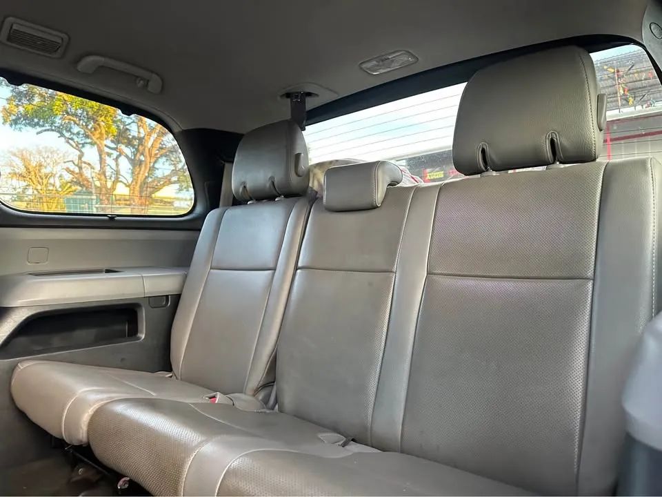 Toyota Sequoia - Image 7