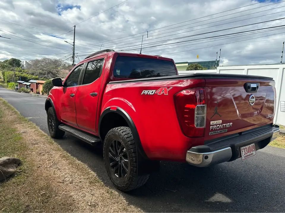 Nissan Frontier - Image 9