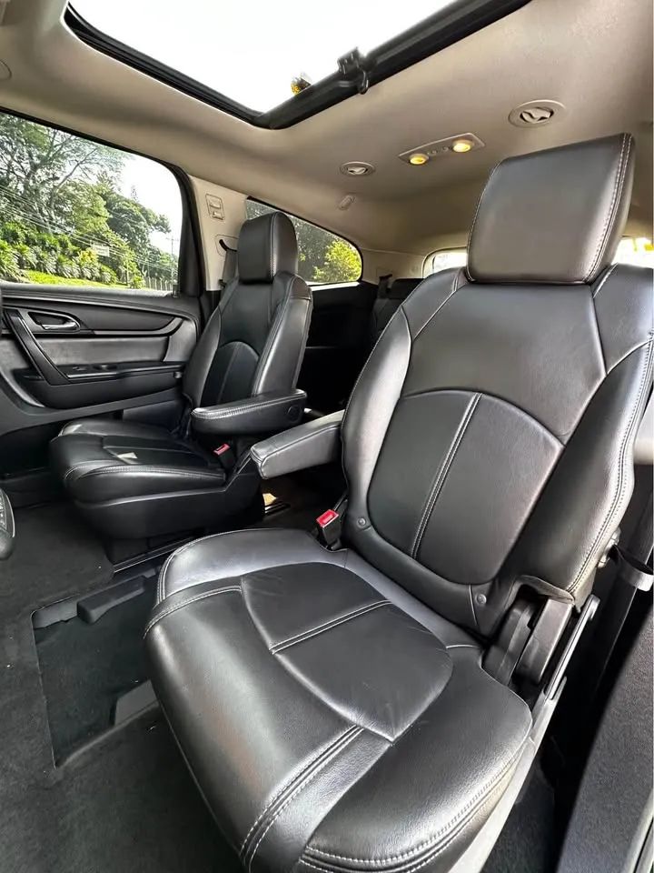 Chevrolet Traverse - Image 2