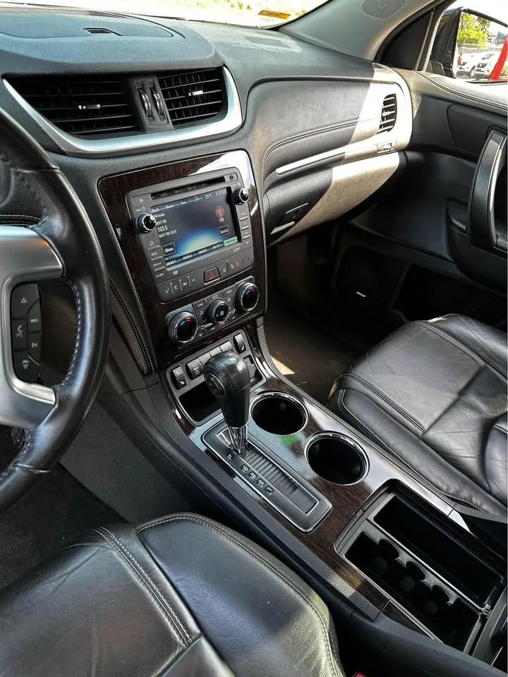Chevrolet Traverse - Image 3