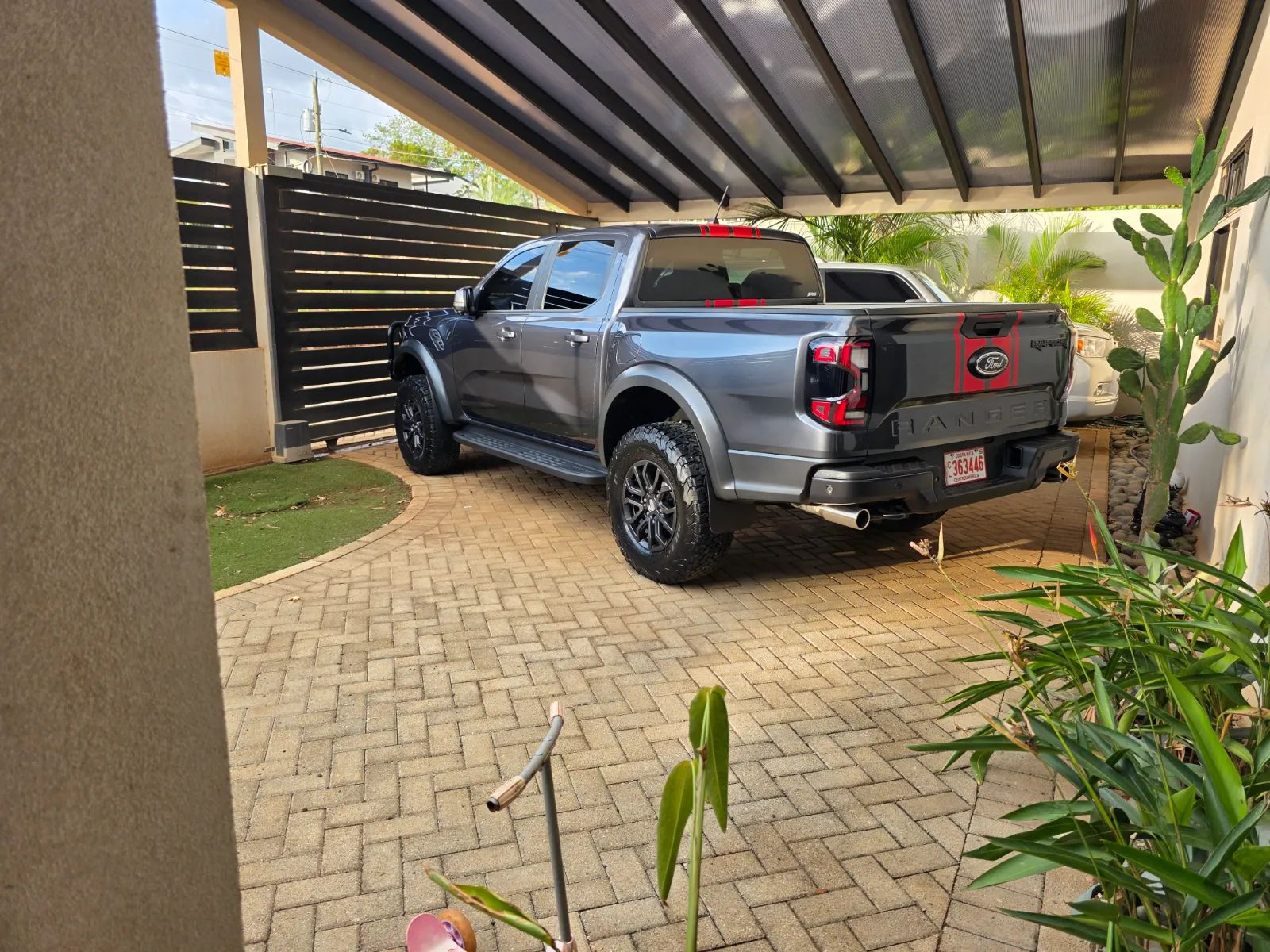 Ford Ranger Raptor - Image 18