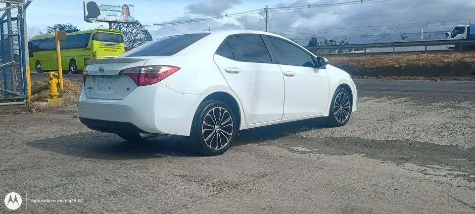 Toyota Corolla S - Image 3