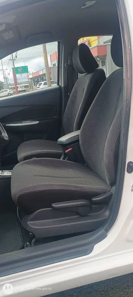 Toyota Yaris - Image 4