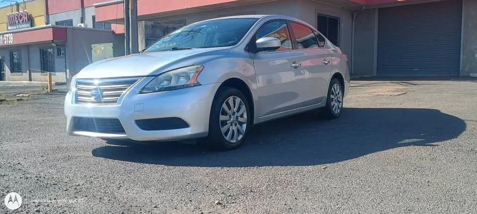 Nissan Sentra - Image 2