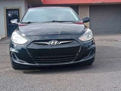 Hyundai Accent - Image 1