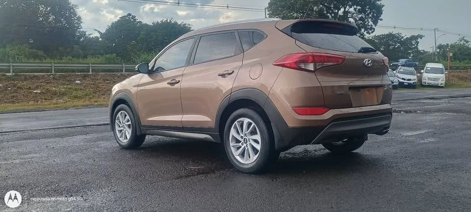 Hyundai Tucson - Image 2