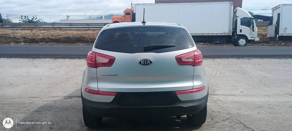 KIA SPORTAGE - Image 3